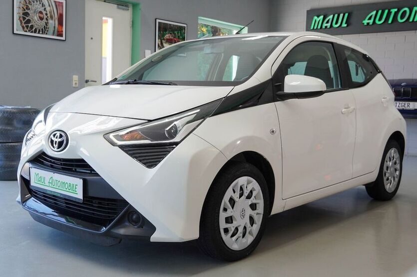 Aygo (X)