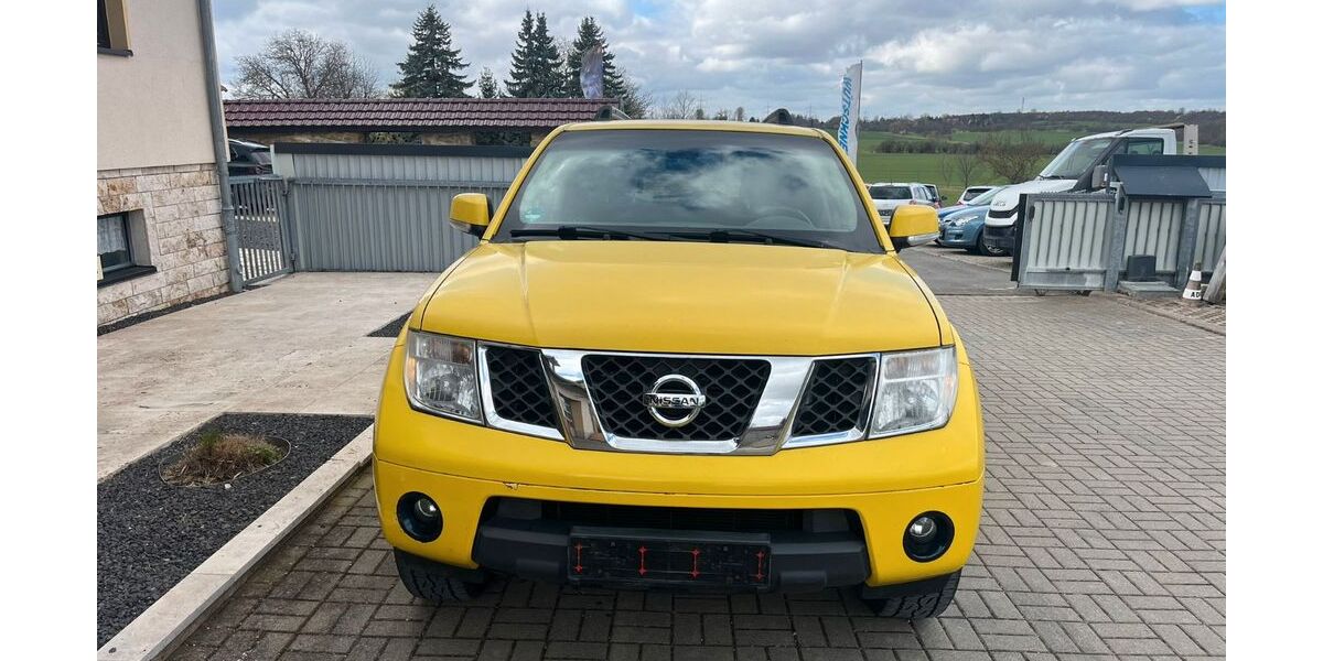 Nissan Pathfinder 238.000 km 3.300 &euro; Vollersroda 99438