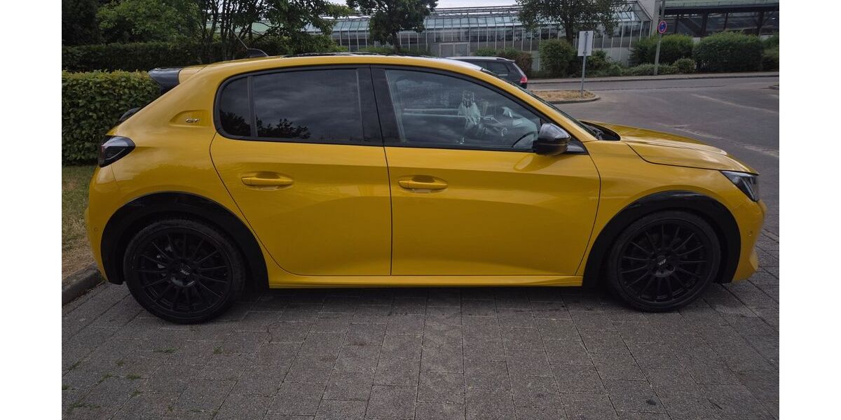 Peugeot 208 40.000 km 18.490 &euro; Memmingen 87700