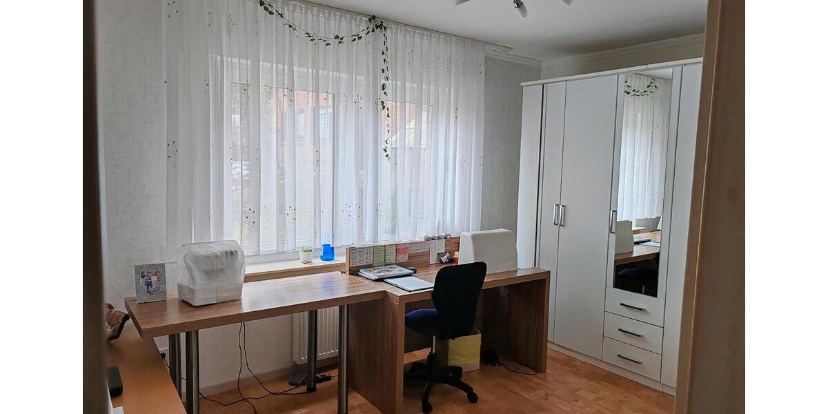 Einfamilienhaus Kalletal - 9 Zimmer, 190 m&sup2;, 320.000&euro; | Angebot:25053945