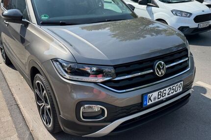 VW T-Cross 39.967 km 17.990 &euro; Köln 50737