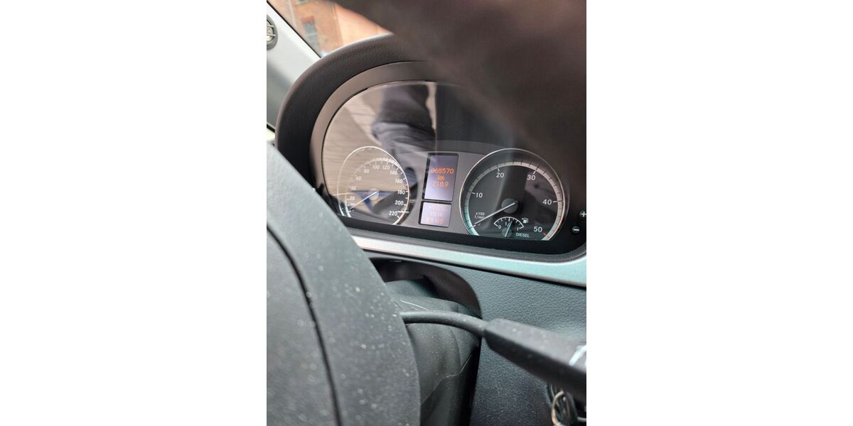 Mercedes-Benz Vito 68.600 km 22.200 &euro; Berlin 10587