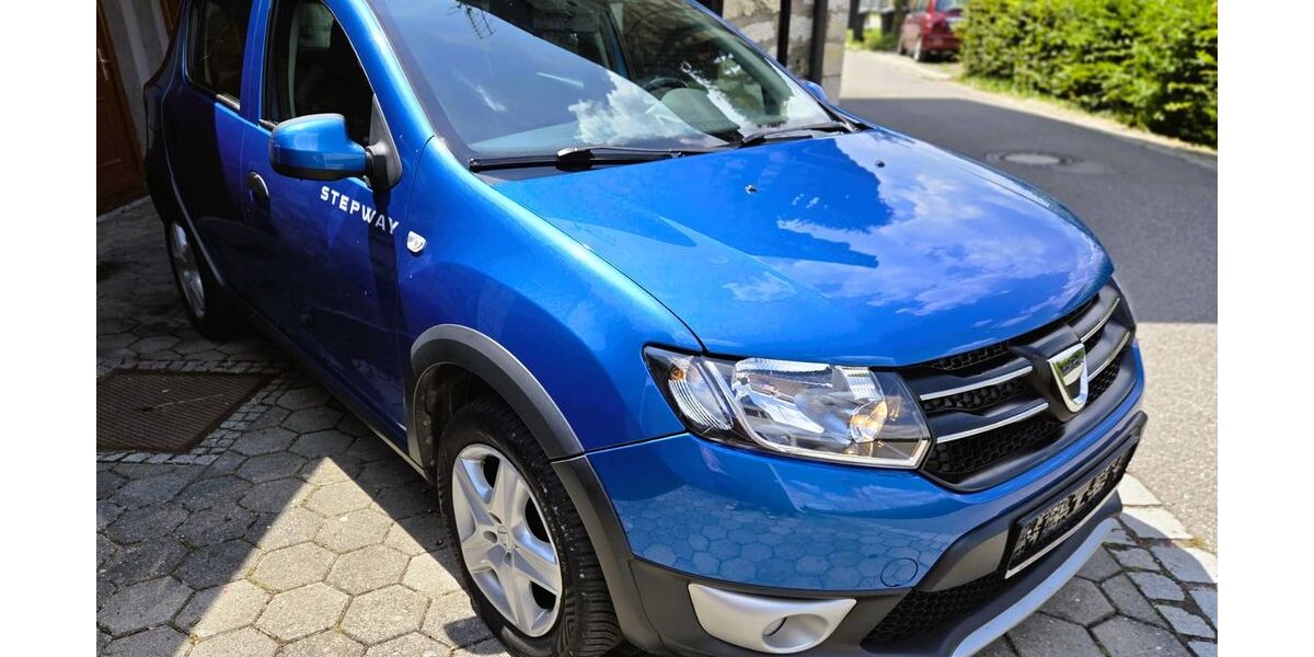Dacia Sandero 129.000 km 4.200 &euro; Nabburg 92507