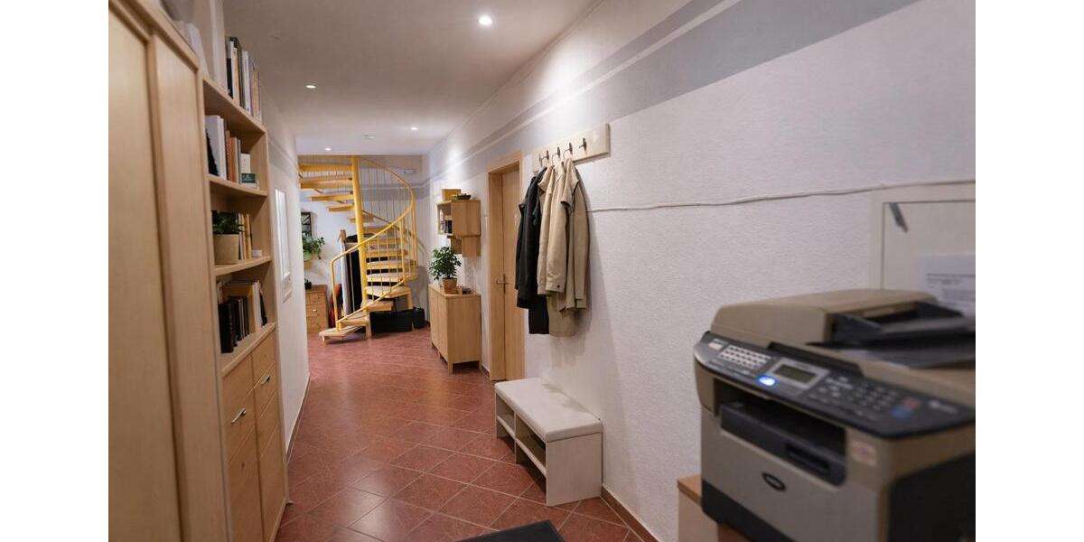 Maisonettenwohnung Halle (Saale) Damaschkestraße - 4 Zimmer, 110 m&sup2;, 195.000&euro; | Angebot:26958090