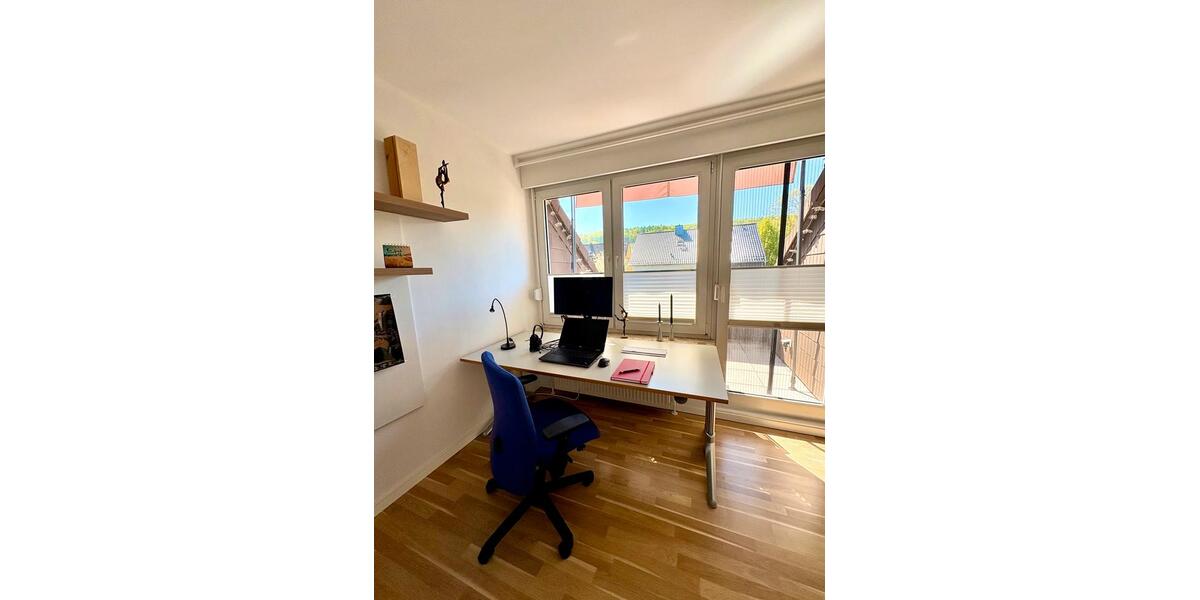 Dachgeschoßwohnung Bielefeld Stieghorst - 2 Zimmer, 61 m&sup2;, 199.000&euro; | Angebot:27038022