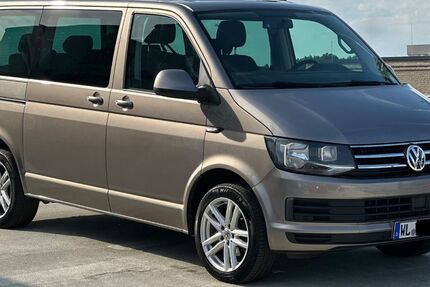 VW T6 Multivan 245.000 km 22.999 &euro; Rosengarten 21224