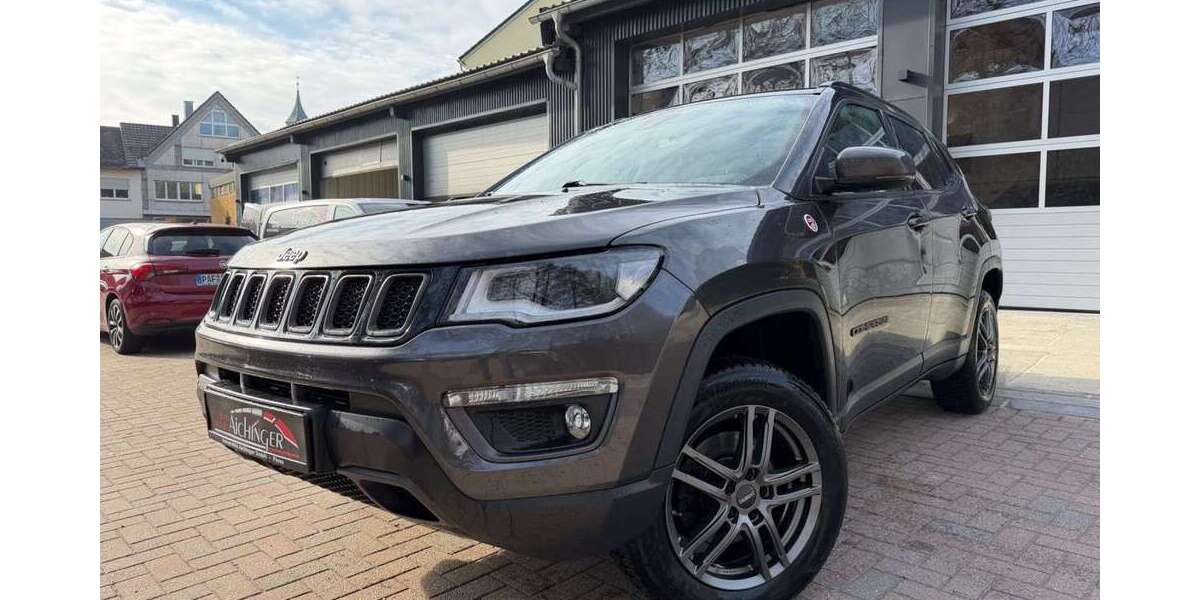 Jeep Compass 98.500 km 18.999 &euro; Floß 92685