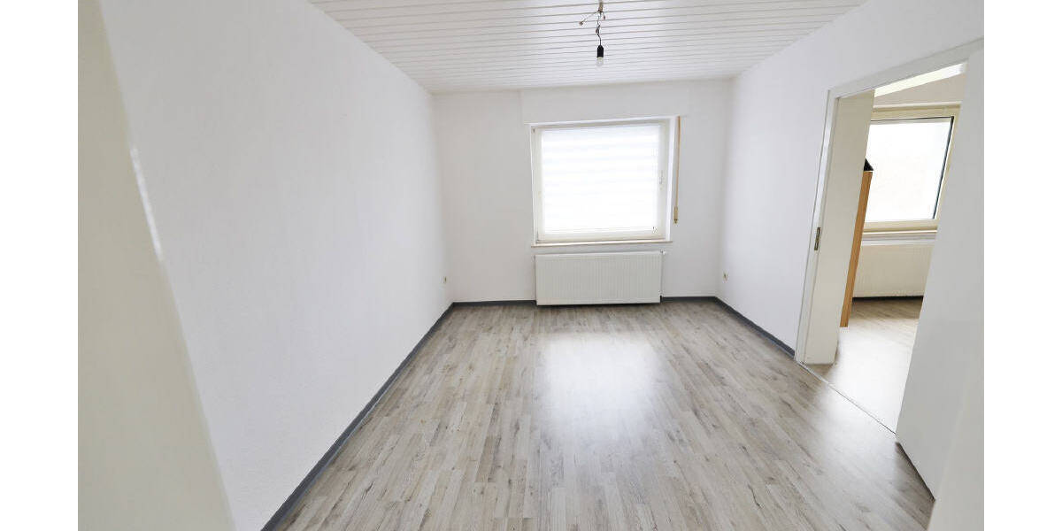 Mehrfamilienhaus, Wohnhaus Kalletal Erder - 8 Zimmer, 210 m&sup2;, 230.000&euro; | Angebot:26359244