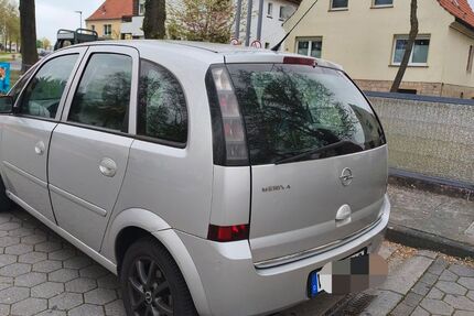 Opel Meriva 218.233 km 1.900 &euro; Warburg 34414
