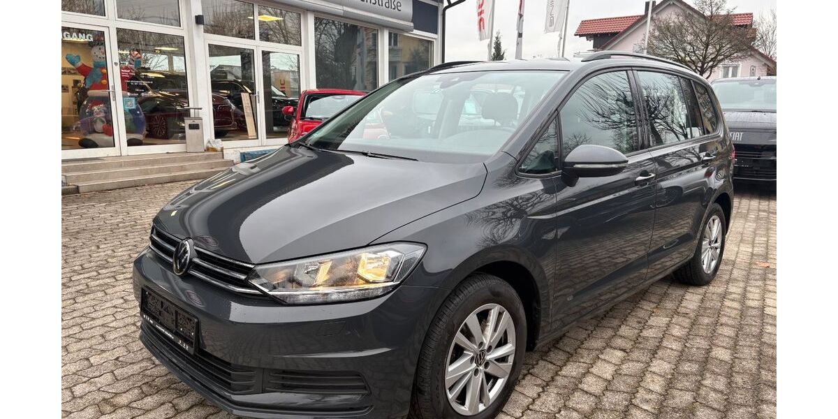 VW Touran 59.200 km 25.990 € Ismaning 85737