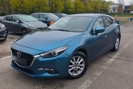 Mazda 3 123.000 km 10.400 &euro; München 80939