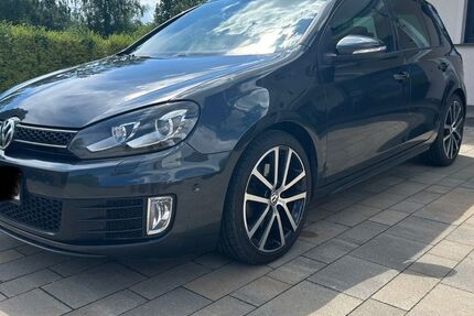 VW Golf 203.000 km 8.200 &euro; Benz OT Neppermin 17429