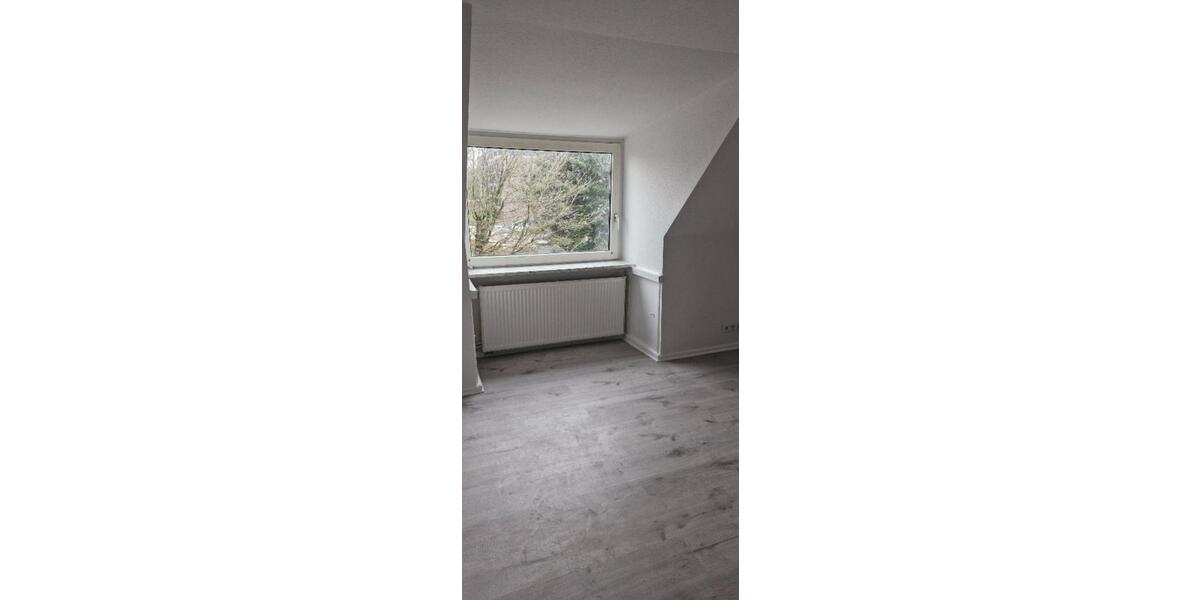 Dachgeschoßwohnung Husum - 2.5 Zimmer, 47 m&sup2;, 470&euro; | Angebot:25541028