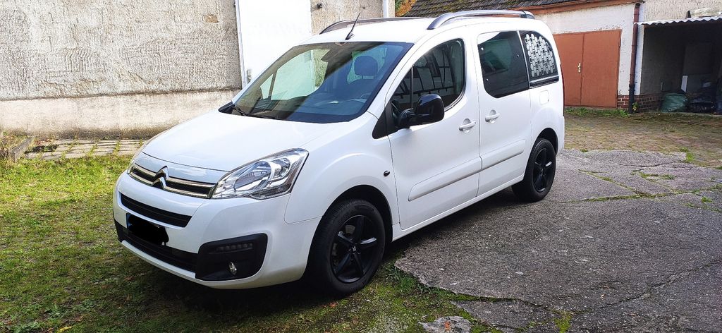 Citroen Berlingo 113.700 km 10.999 € Geithain 04643