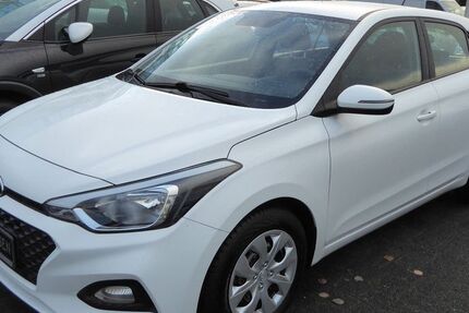 Hyundai i20 87.923 km 9.990 &euro; Herzogenrath 52134