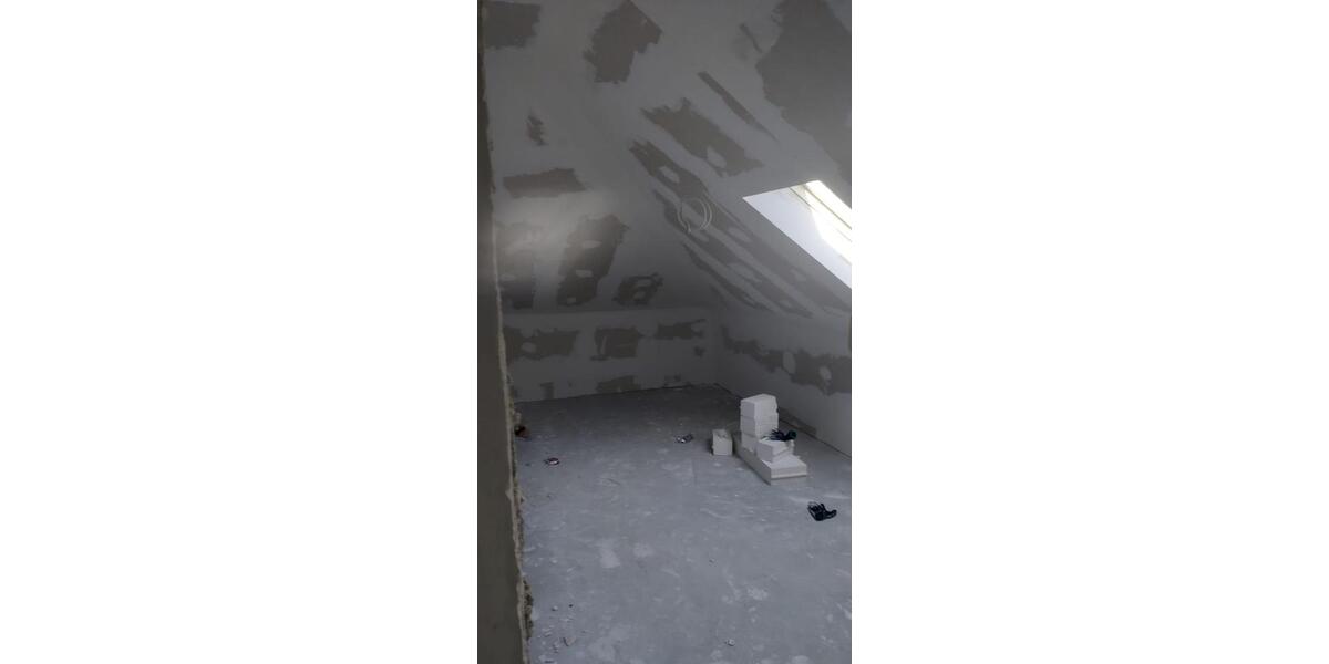 Dachgeschoßwohnung Beckum - 7 Zimmer, 120 m&sup2;, 150.000&euro; | Angebot:26412234