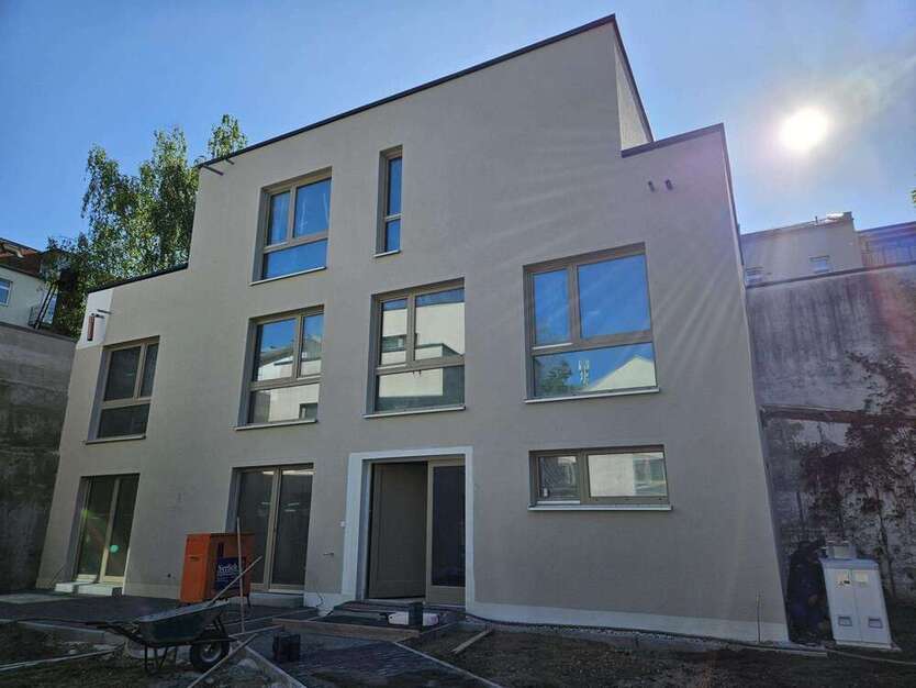 Haus zum Mieten in Leipzig 1.659 € 105 m²