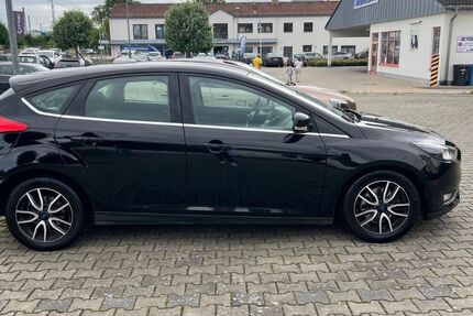 Ford Focus 125.000 km 11.300 &euro; Donauwörth 86609