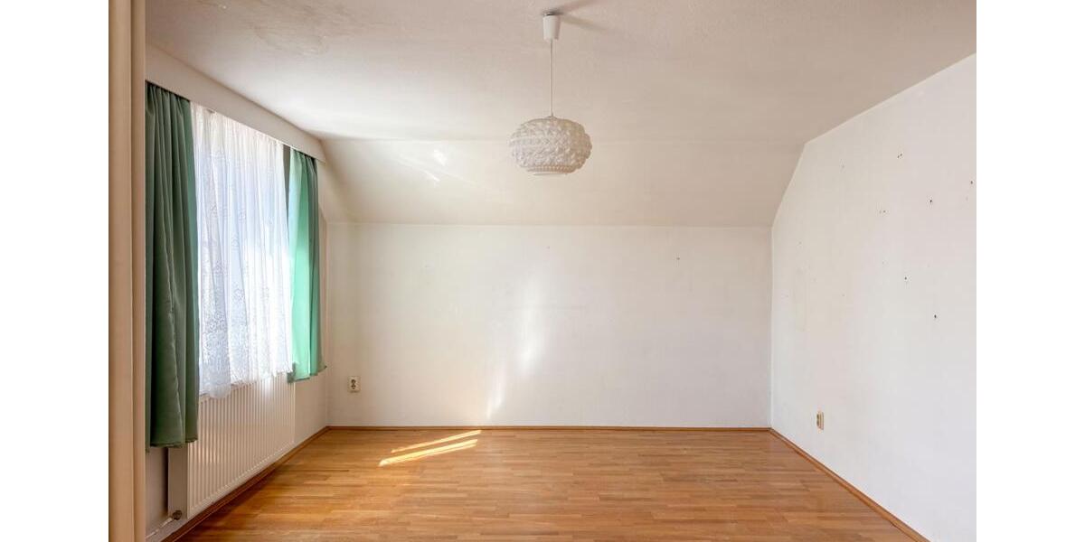 Einfamilienhaus Schlettau - 5 Zimmer, 155 m&sup2;, 229.000&euro; | Angebot:26512282