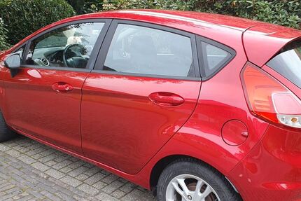 Ford Fiesta 120.000 km 5.400 € Sande 26452