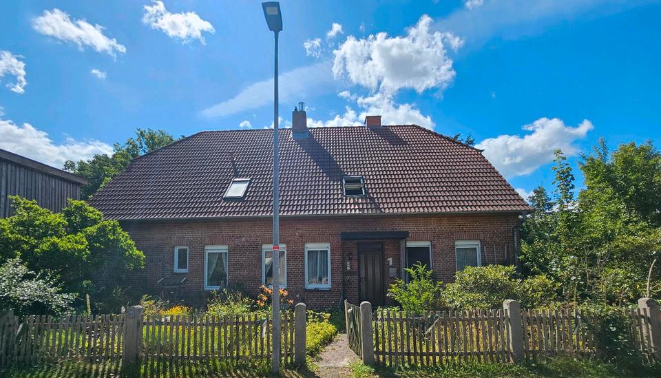 Einfamilienhaus Winsen (Aller) - 7 Zimmer, 200 m&sup2;, 180.000&euro; | Angebot:26987157