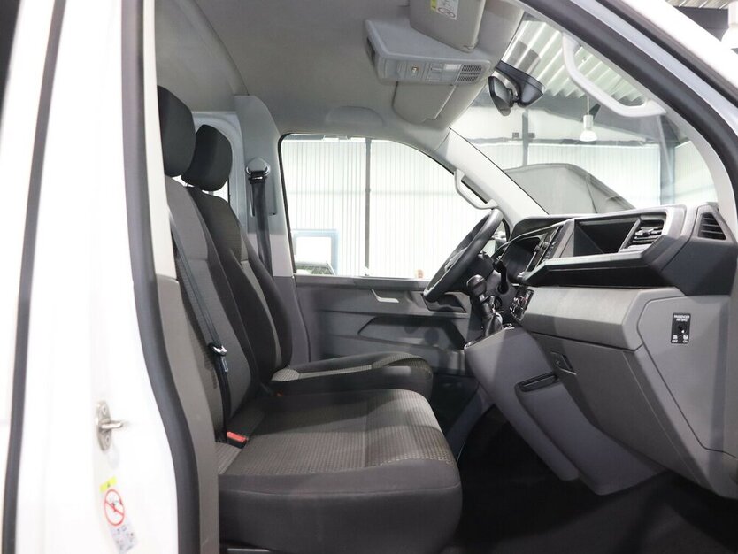 T6.1 Kombi TRANSPORTER 2.0 TDI 9-SITZER, NAVI-DM