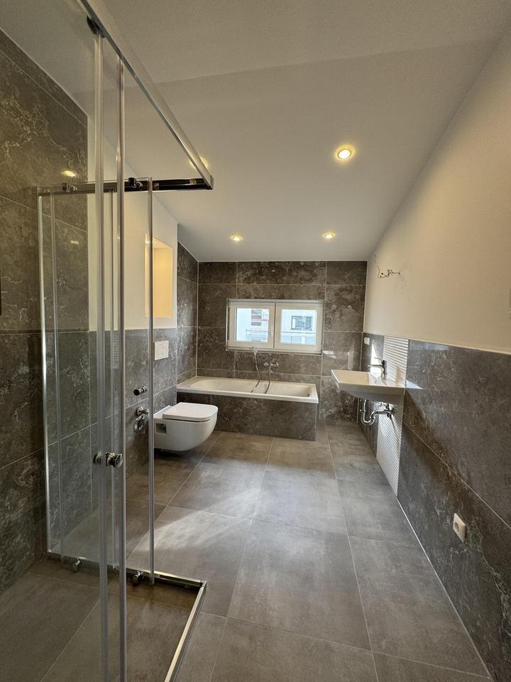 Offenbach Bieber Neubau RHM 5xZimmer 3xBäder+Gäste WC