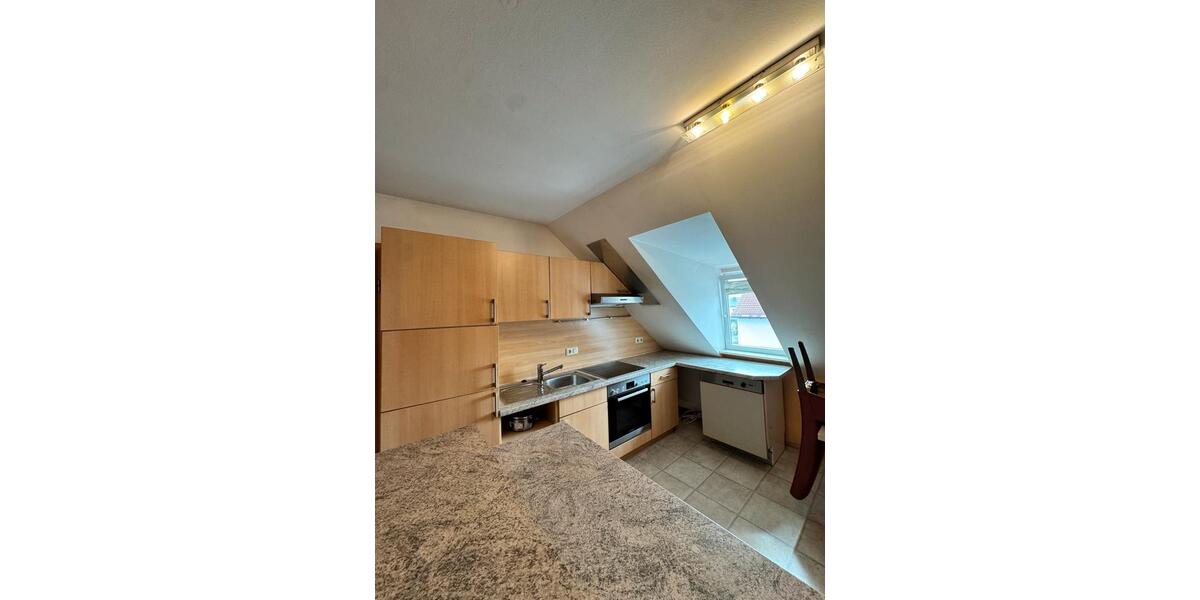 Dachgeschoßwohnung Augsburg Innenstadt - 2 Zimmer, 70 m&sup2;, 1.000&euro; | Angebot:24940921