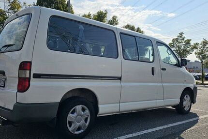 Toyota Hiace 265.000 km 11.500 &euro; Hamburg 22045