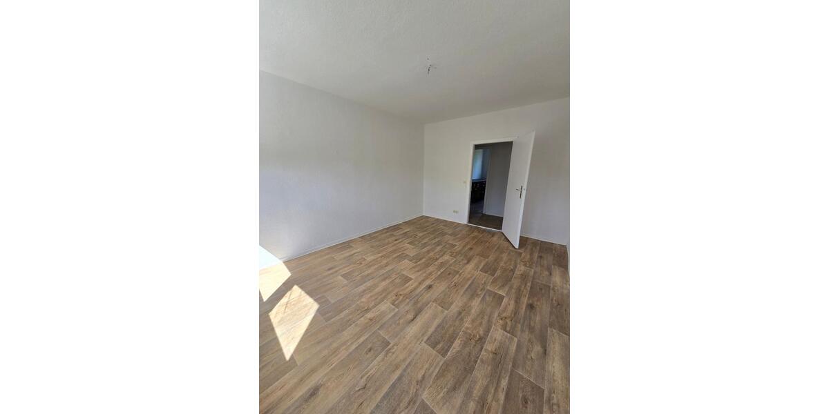 Etagenwohnung Malchin - 2 Zimmer, 45 m&sup2;, 330&euro; | Angebot:26125238