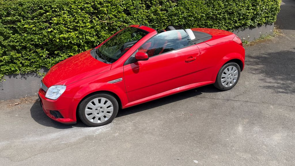 Opel Tigra 91.500 km 2.890 &euro; Oberboihingen 72644