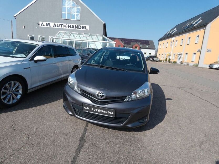 Yaris