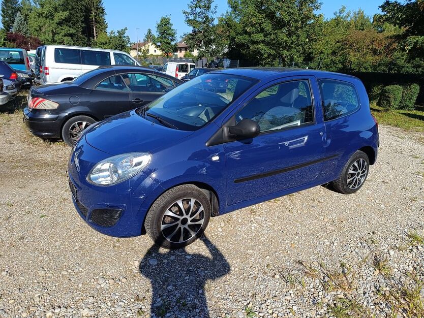 Renault Twingo 87.000 km 2.999 € Emmering 82275