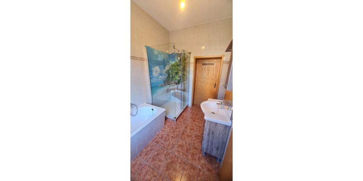 Etagenwohnung Eisleben (Lutherstadt) - 2 Zimmer, 66 m&sup2;, 396&euro; | Angebot:26405521