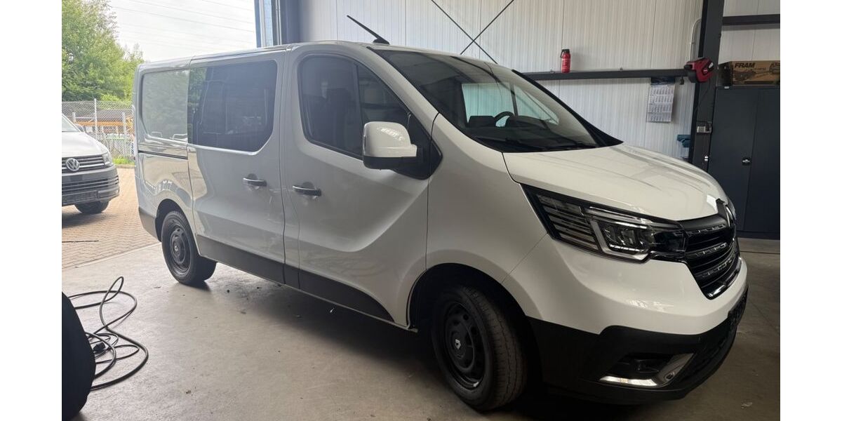 Renault Trafic 60.000 km 25.750 &euro; Lübeck 23556