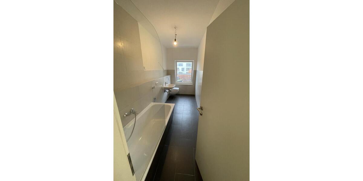 Etagenwohnung Nordhausen - 3 Zimmer, 80 m&sup2;, 650&euro; | Angebot:26645940