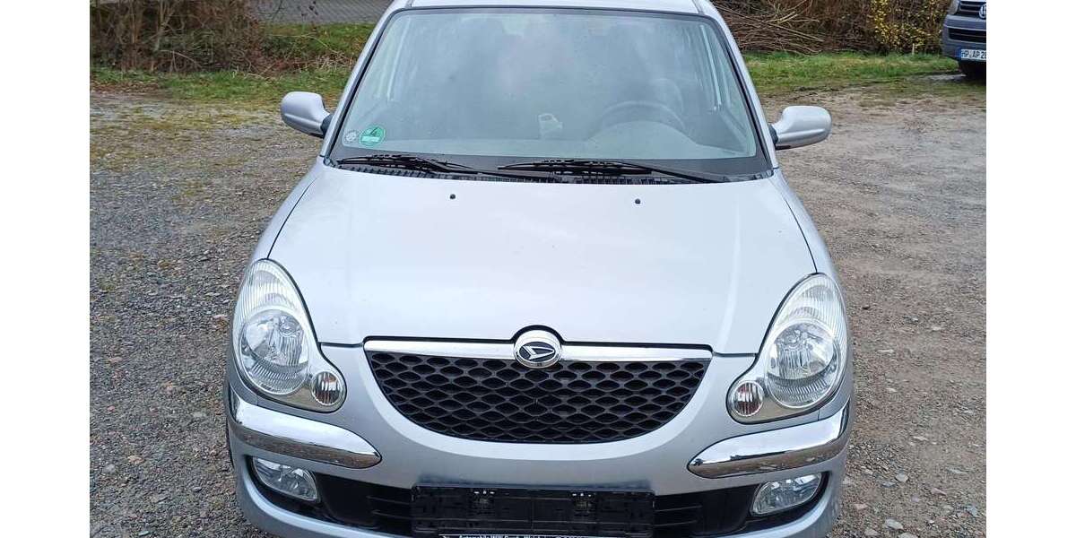 Daihatsu Sirion 153.000 km 1.399 &euro; Wald-Michelbach 69483