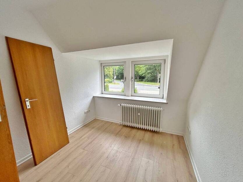 Gartenfans aufgepasst - frisch renoviert in zentraler Lage!