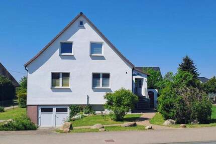 Freistehendes Einfamilienhaus mit schönem Grundstück in Boddennähe 5 zimmer