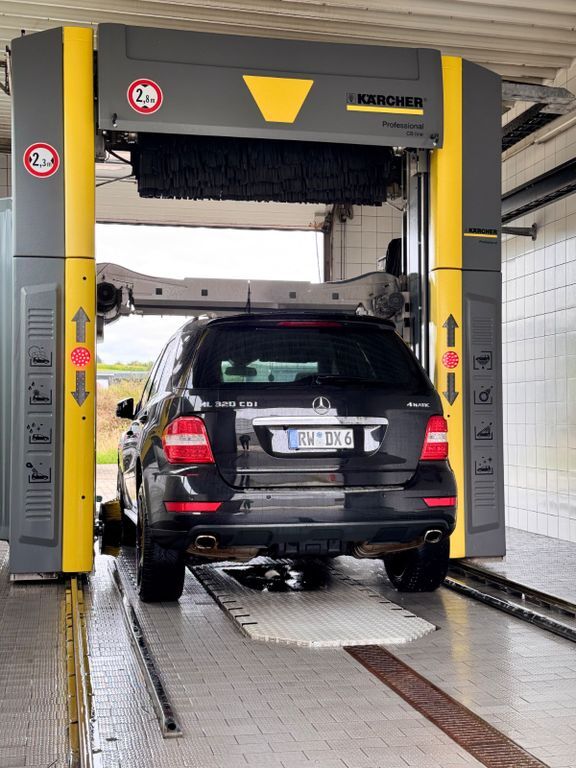 Mercedes-Benz ML 320 215.000 km 12.499 € Villingendorf 78667