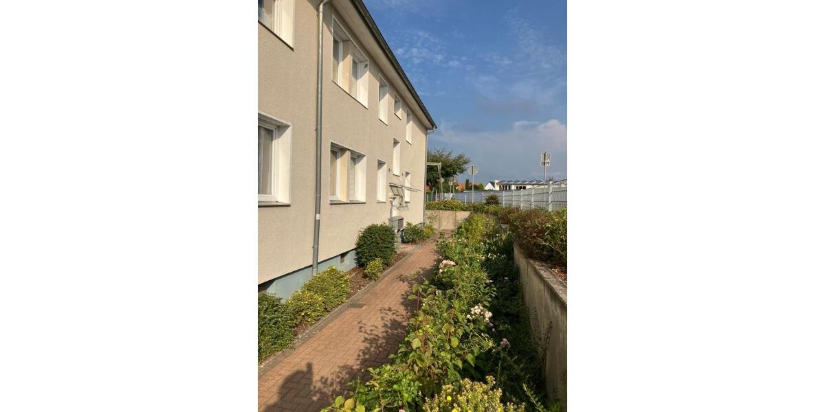 Dachgeschoss Wohnung - komplett modernisiert! 1 zimmer