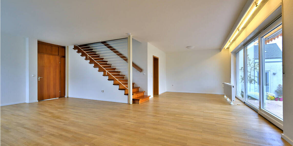 Einfamilienhaus Ramstein-Miesenbach Miesenbach - 6 Zimmer, 182 m&sup2;, 1.950&euro; | Angebot:26359656