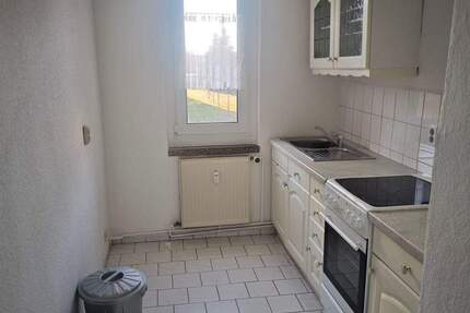 2 RWG mit kl. EBK in Regis-Breitingen - 1OG 1 zimmer