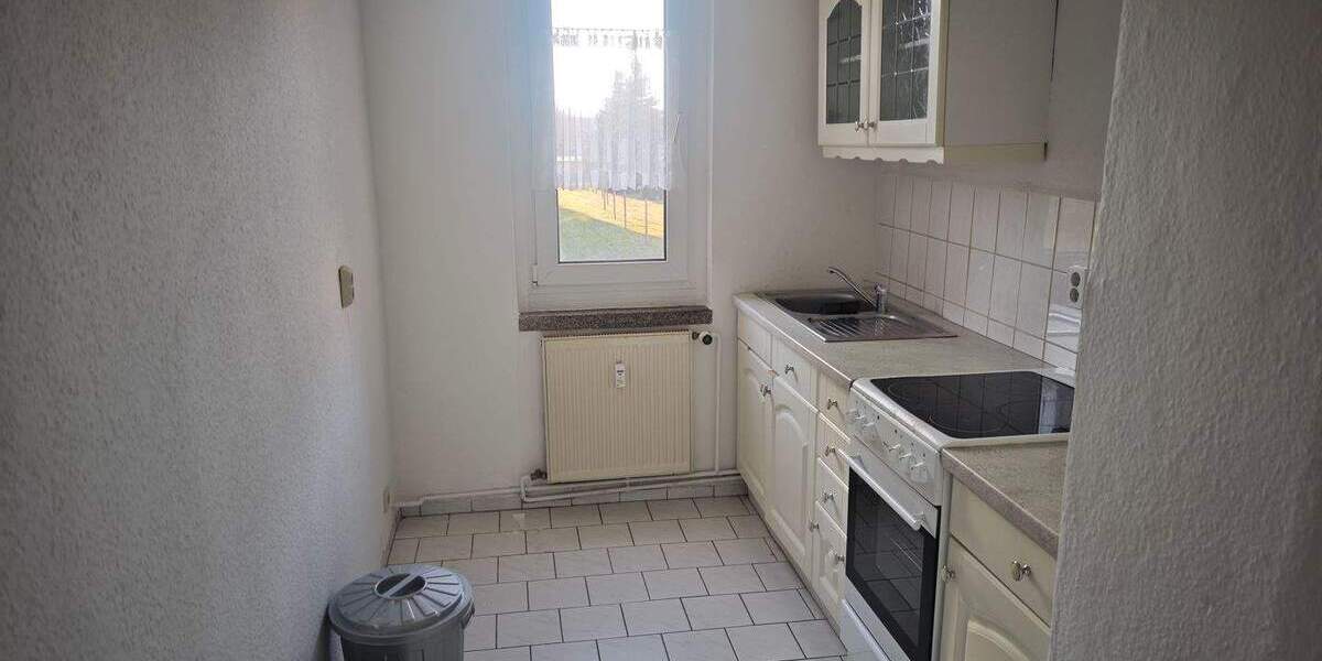 2 RWG mit kl. EBK in Regis-Breitingen - 1OG 1 zimmer