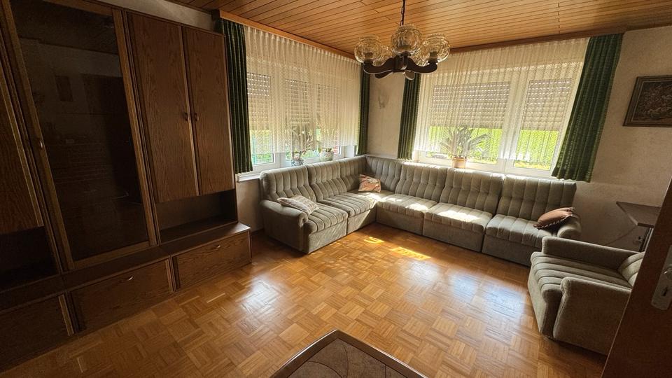 Einfamilienhaus Niederkrüchten - 7 Zimmer, 164 m&sup2;, 320.000&euro; | Angebot:27080107