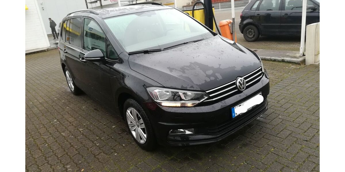 VW Touran 132.000 km 16.500 &euro; Bünde 32257