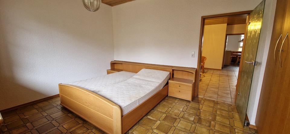 Voll-Möbilierte Wohnung mit Kachelofen 140qm in Bessenbach 2 zimmer