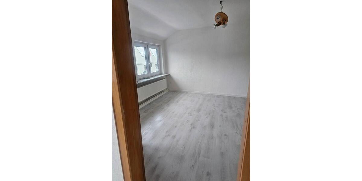 Dachgeschoßwohnung Rehburg-Loccum Loccum - 3.5 Zimmer, 65 m&sup2;, 800&euro; | Angebot:26334683