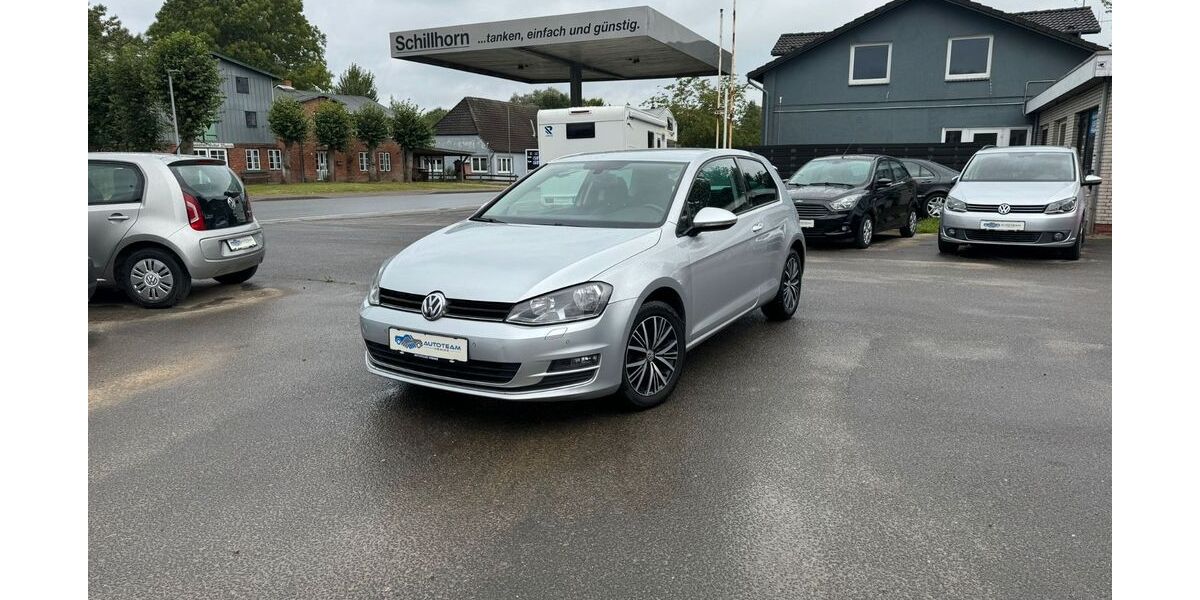 VW Golf 152.369 km 8.499 &euro; Hemme 25774