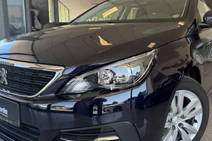 Peugeot 308 99.999 km 8.799 &euro; Golzheim 52399
